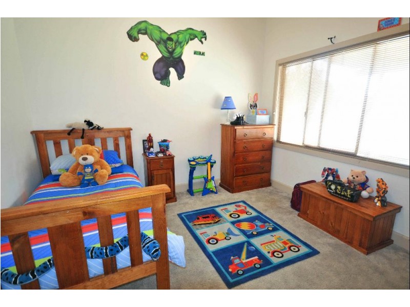 561 Prune Street, Lavington NSW 2641