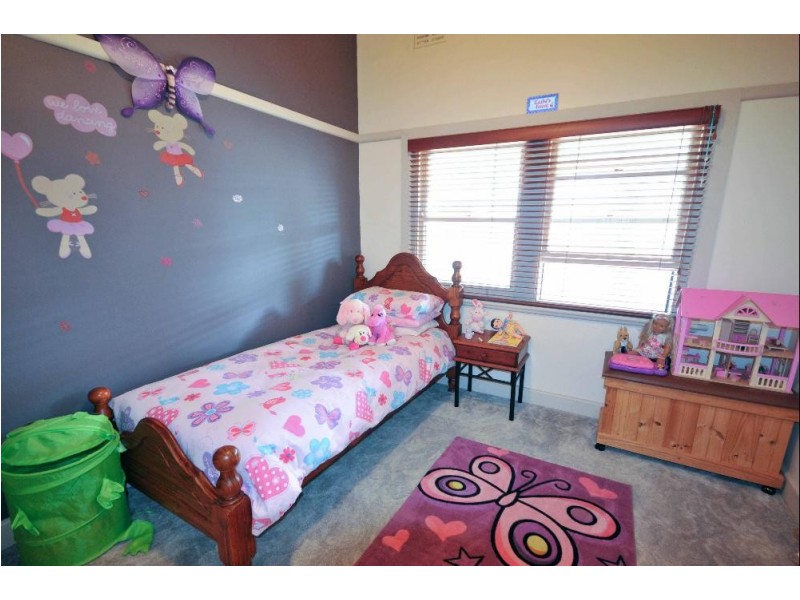 561 Prune Street, Lavington NSW 2641