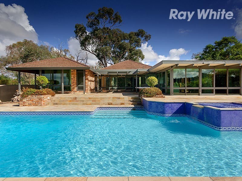 21 Abbott Drive, Lavington NSW 2641