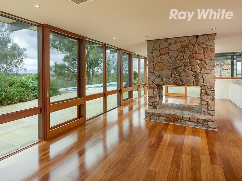 21 Abbott Drive, Lavington NSW 2641