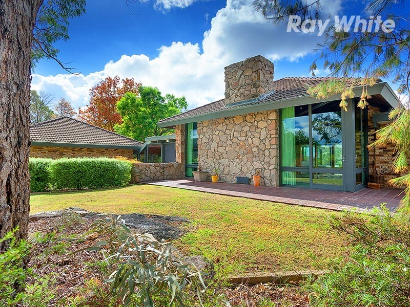 21 Abbott Drive, Lavington NSW 2641