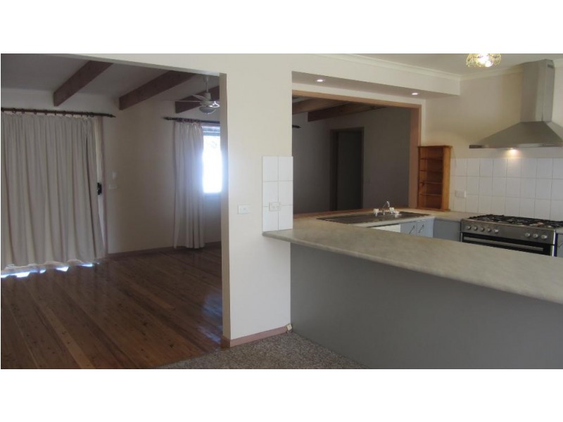 5 Rose Street, Gerogery NSW 2642