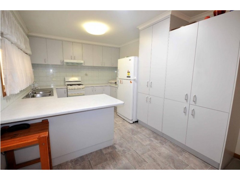 3/381 Dick Road, Lavington NSW 2641