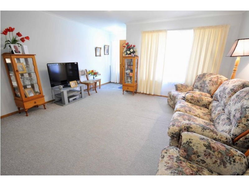 3/381 Dick Road, Lavington NSW 2641