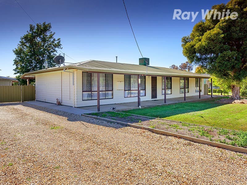 149 Bank Street, Howlong NSW 2643