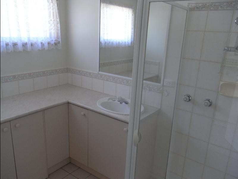 65 Read Street, Howlong NSW 2643
