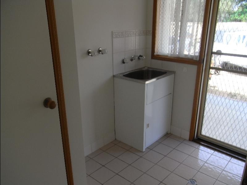 65 Read Street, Howlong NSW 2643