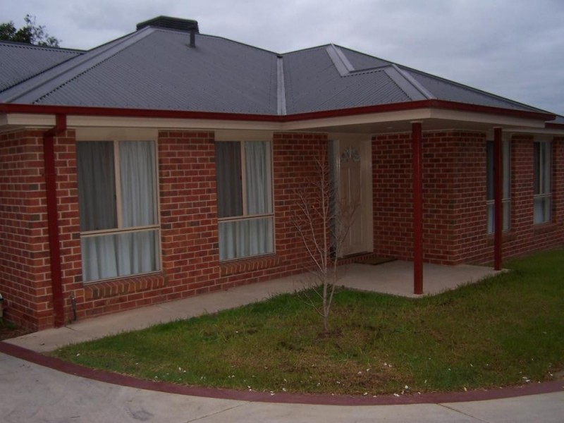2/406 Halehaven Crescent, Lavington NSW 2641