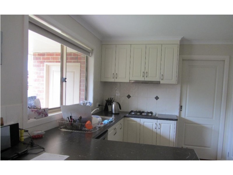 2/406 Halehaven Crescent, Lavington NSW 2641