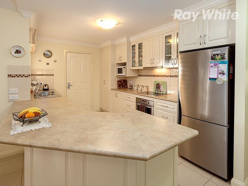 4 Emily Court, Howlong NSW 2643