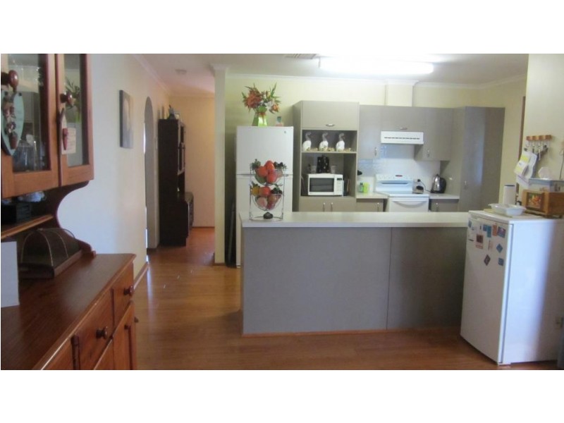 73 Wood Street, Jindera NSW 2642