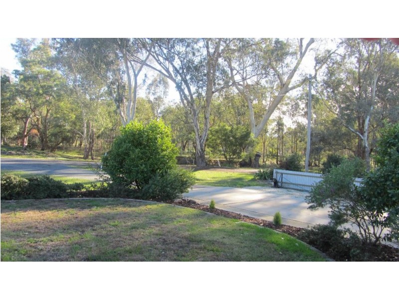 73 Wood Street, Jindera NSW 2642