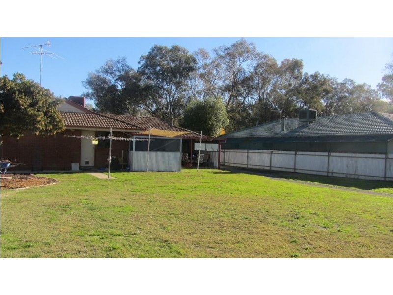 73 Wood Street, Jindera NSW 2642