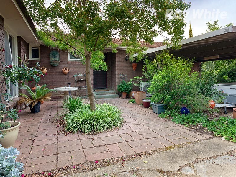 136 Bank Street, Howlong NSW 2643