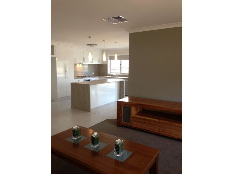 4/9 Donnolley Court, Lavington NSW 2641
