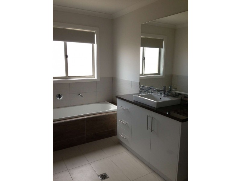 6/9 Donnolley Court, Lavington NSW 2641