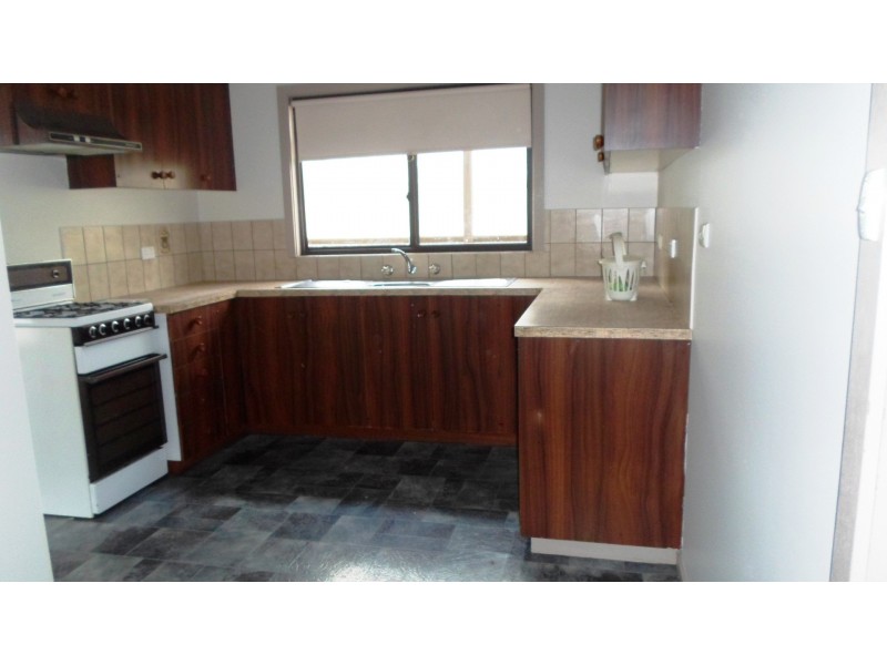 285 Clarence Street, Lavington NSW 2641