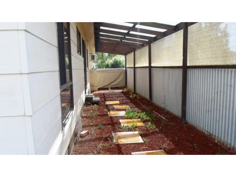 285 Clarence Street, Lavington NSW 2641