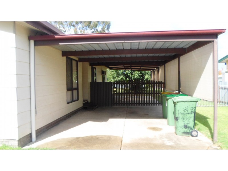 285 Clarence Street, Lavington NSW 2641