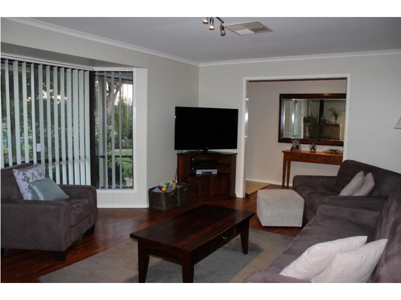 6 Fifield Close, Culcairn NSW 2660