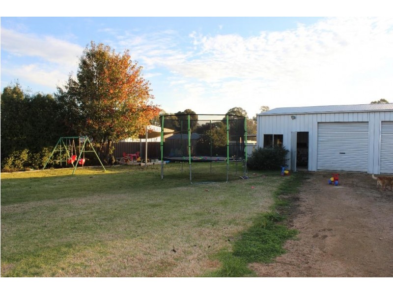 6 Fifield Close, Culcairn NSW 2660