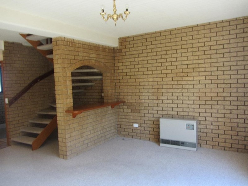 5/411 Bevan Street, Lavington NSW 2641