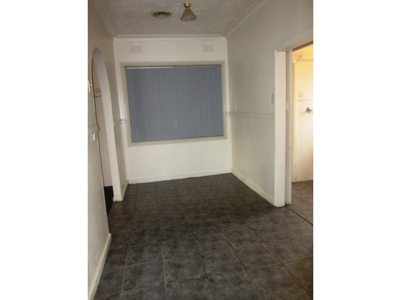 449 Kemp Street, Lavington NSW 2641