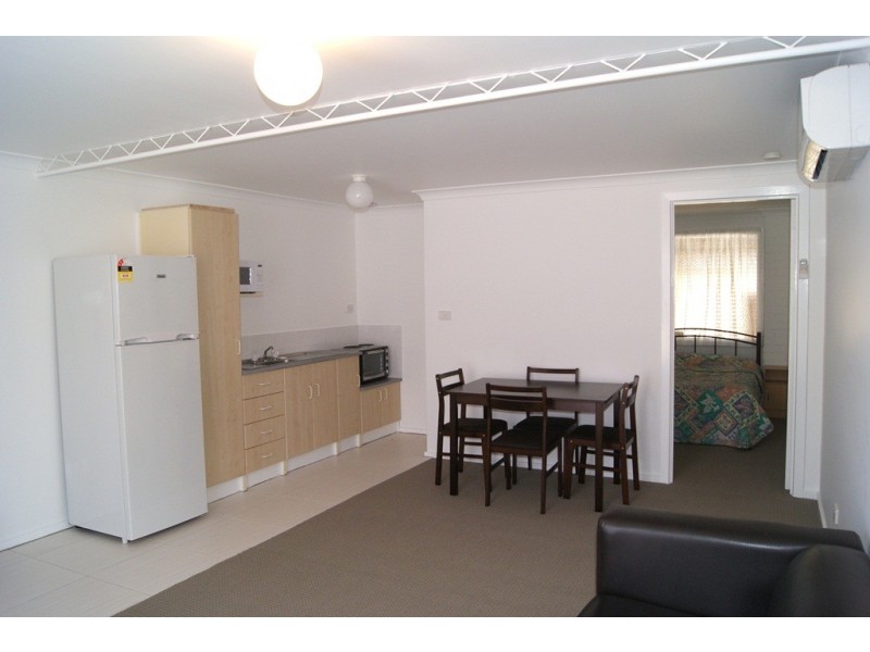 476 Wagga Road, Lavington NSW 2641