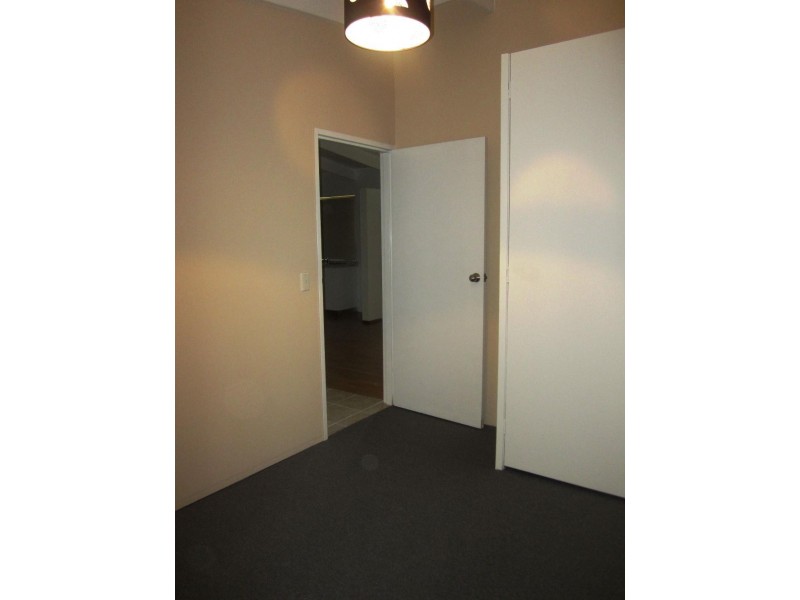 2/576 Ebden Street, Albury NSW 2640
