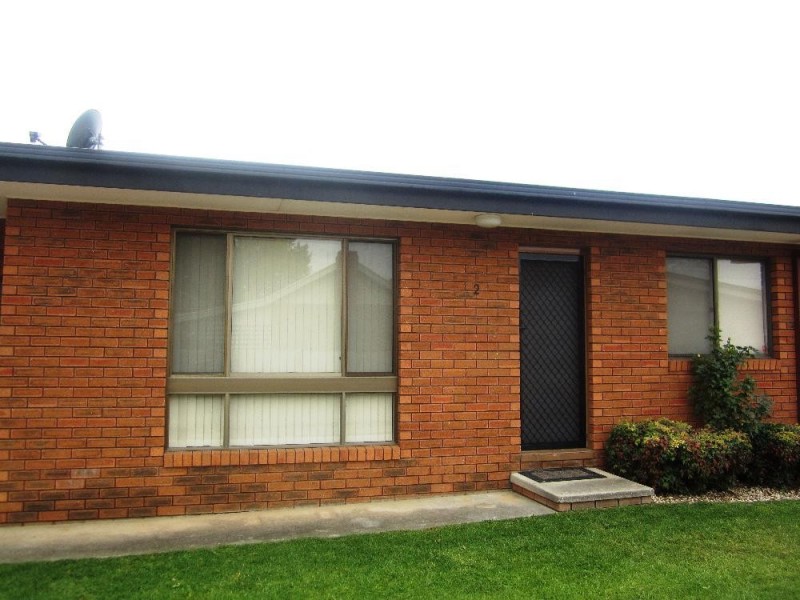 2/576 Ebden Street, Albury NSW 2640