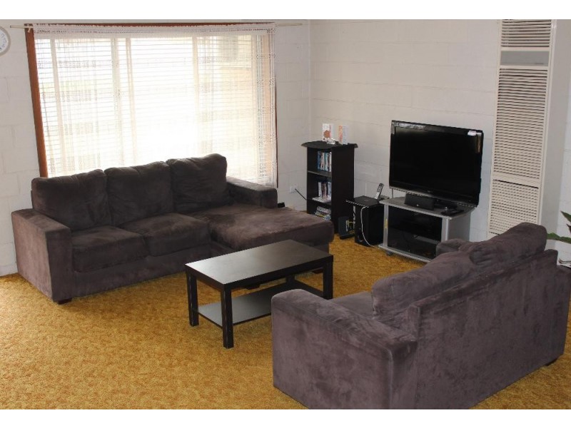 2/622 Prune Street, Lavington NSW 2641