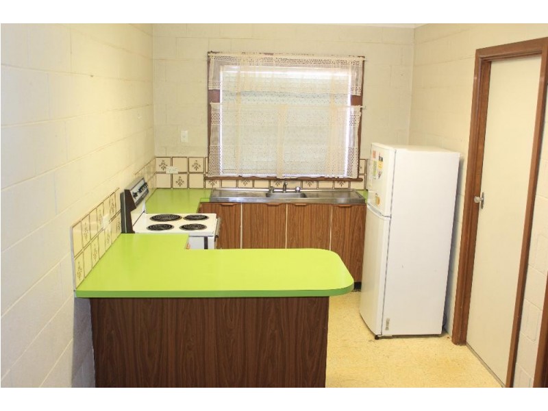 2/622 Prune Street, Lavington NSW 2641