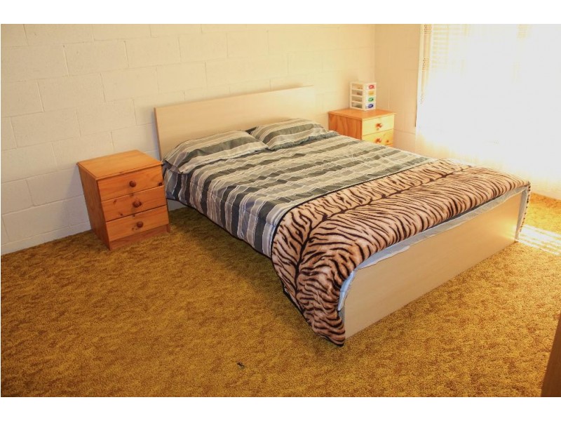 2/622 Prune Street, Lavington NSW 2641