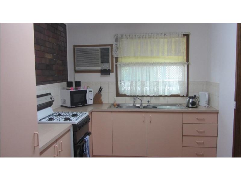 1 and 2/748 East Street, East Albury NSW 2640