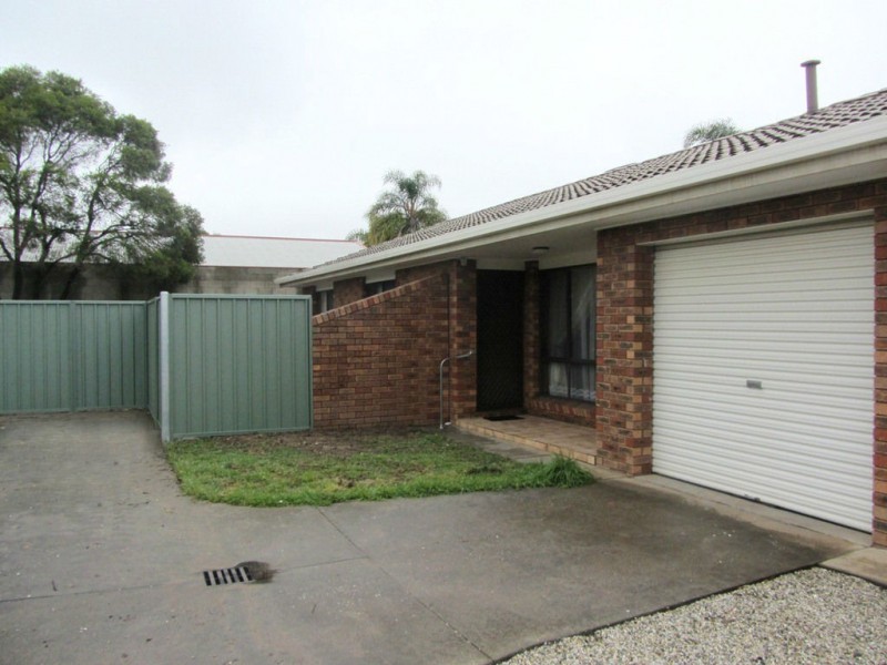 2/8 Brent Court, Lavington NSW 2641