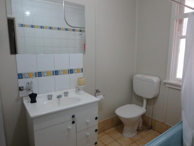 852 Watson Street, Albury NSW 2640