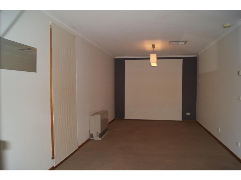 564 Woodbury Court, Lavington NSW 2641