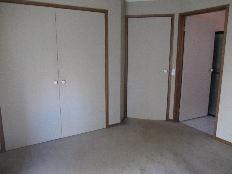 74 Bogong Street, Thurgoona NSW 2640