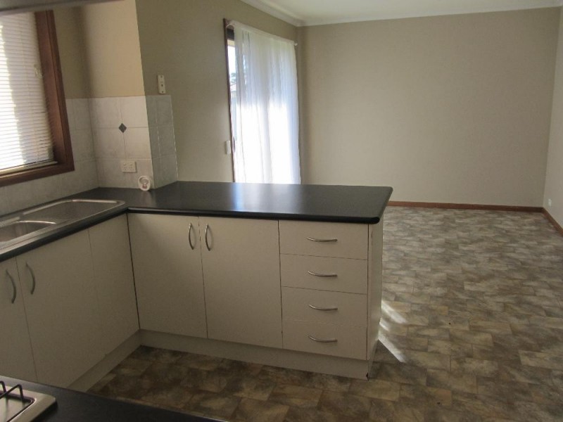 74 Bogong Street, Thurgoona NSW 2640