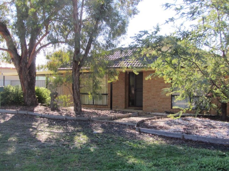 74 Bogong Street, Thurgoona NSW 2640