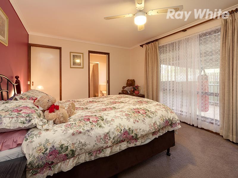 22 Lacebark Court, Thurgoona NSW 2640