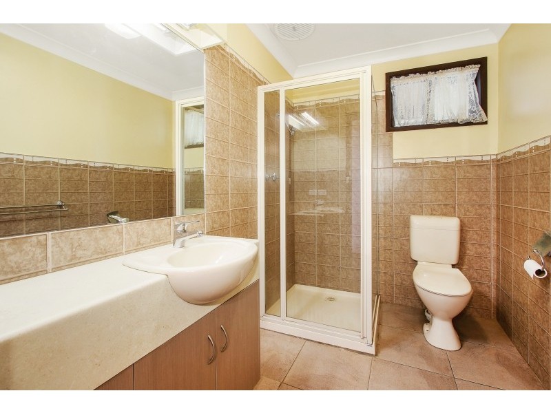 324 Tracy Street, Lavington NSW 2641