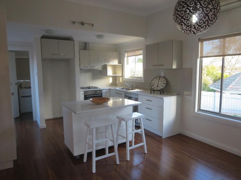 293 Downside Street, East Albury NSW 2640