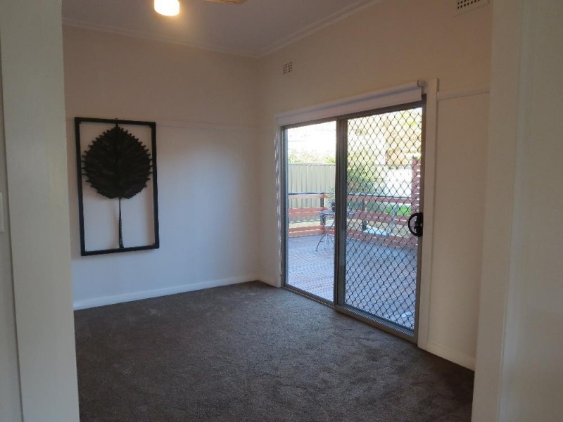 293 Downside Street, East Albury NSW 2640