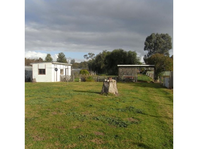 34 Victoria Street, Howlong NSW 2643