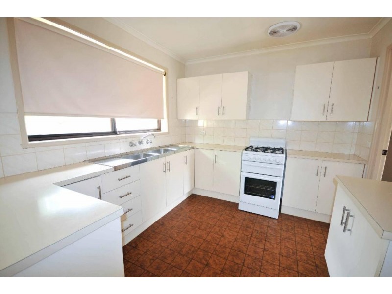 14 Lacebark Court, Thurgoona NSW 2640