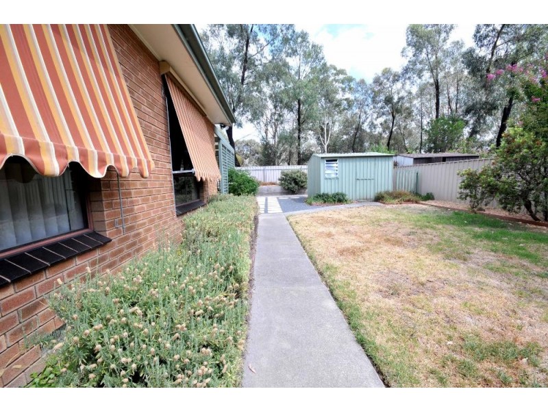 14 Lacebark Court, Thurgoona NSW 2640