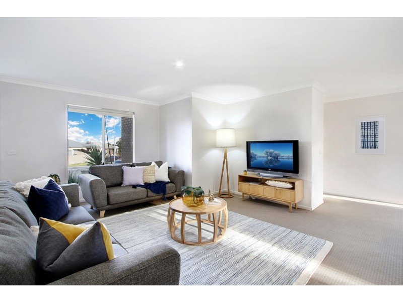 17 Chafia Place, Springdale Heights NSW 2641