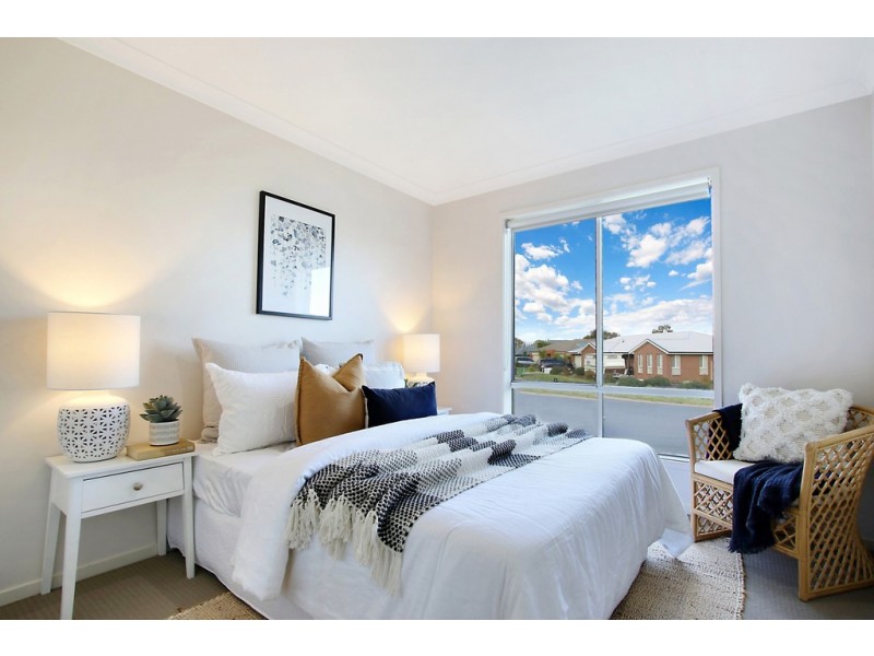 17 Chafia Place, Springdale Heights NSW 2641