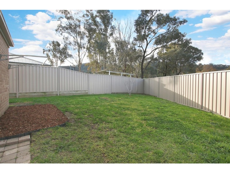 17 Chafia Place, Springdale Heights NSW 2641